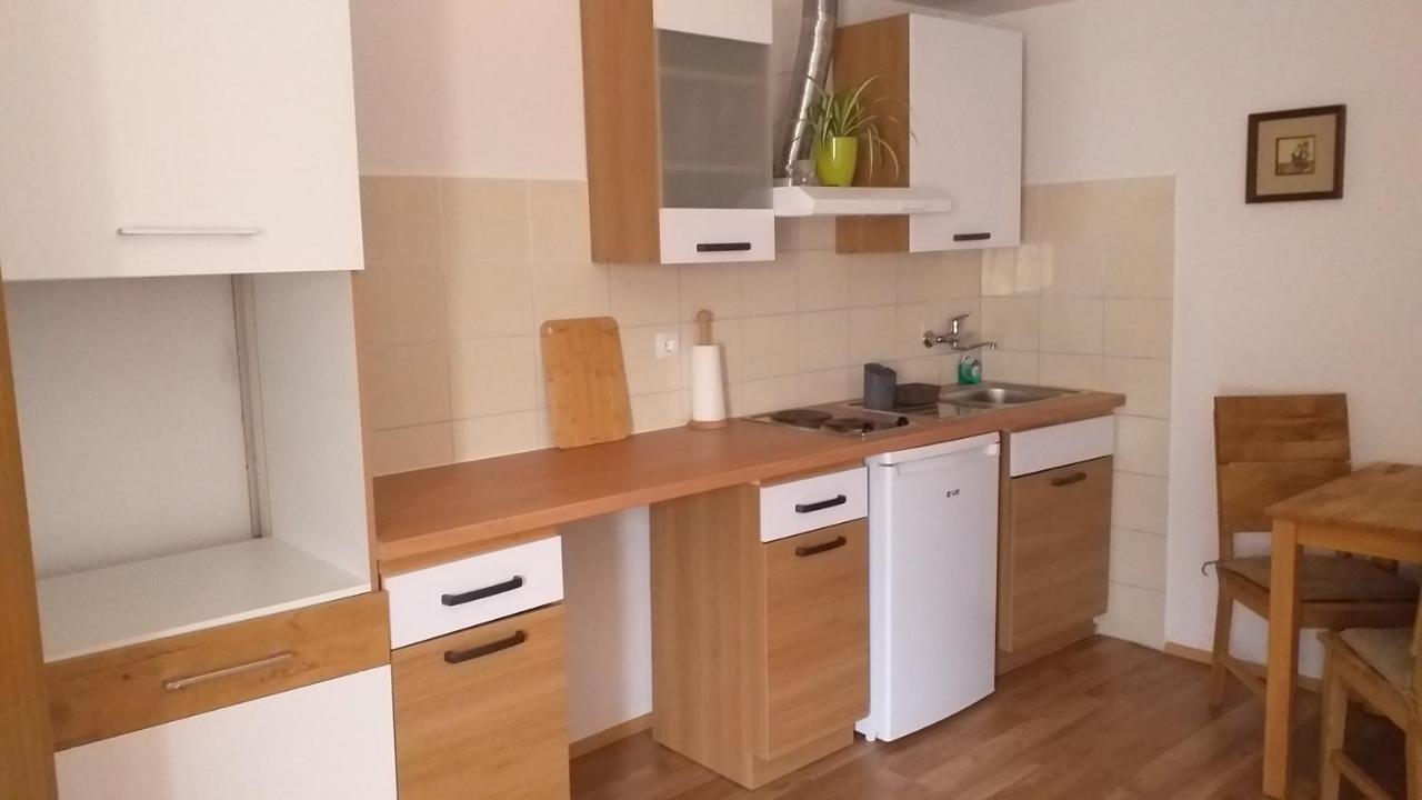 Relax Crni Kal 3 Appartement Buitenkant foto